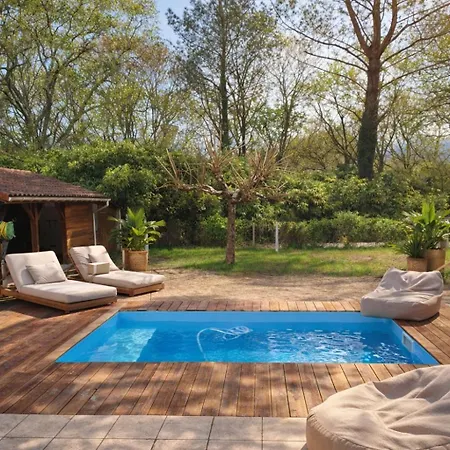 Pinede Avec Piscine ヴィラ